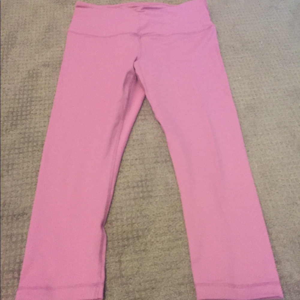 Athletic capris